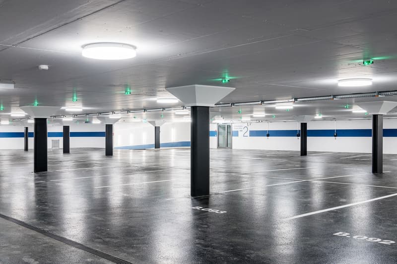 Freie Parkrechte in der Tiefgarage zum Mieten (1)