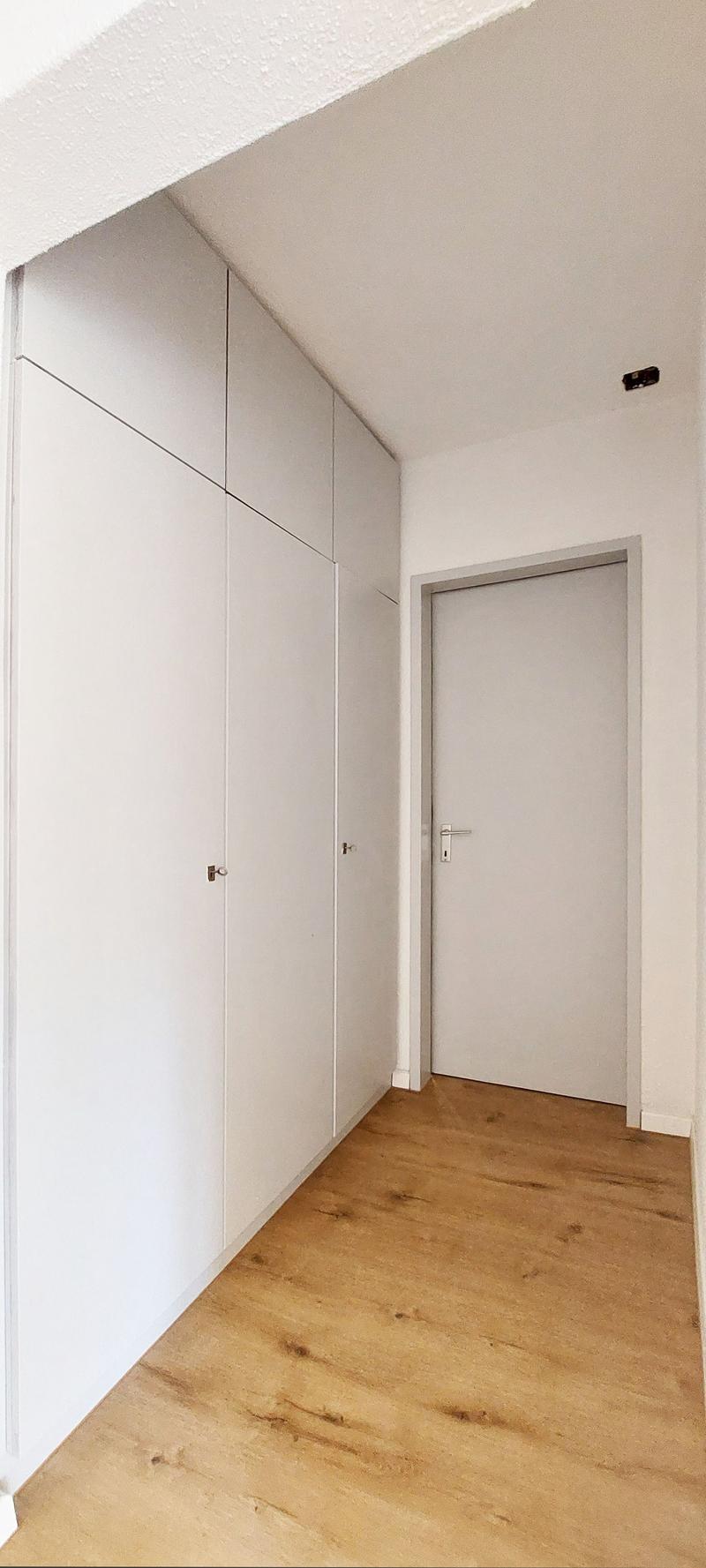 Appartamento di 2,5 locali recentemente ristrutturato con ampio balcone in affitto ad Ascona. (11)