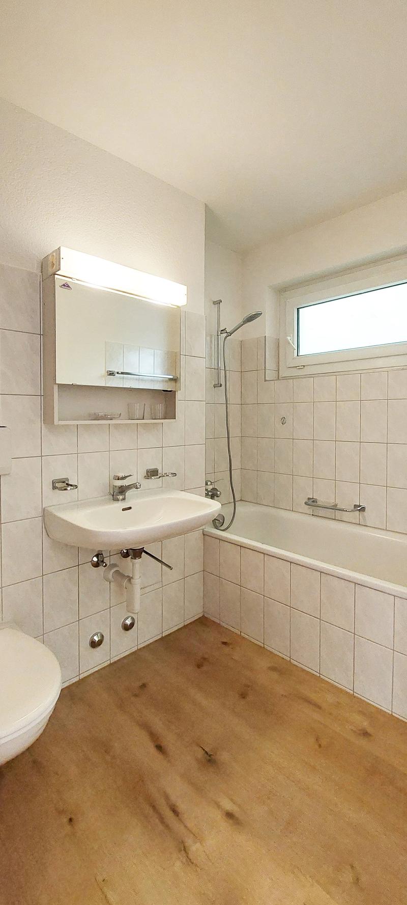Schöne, neu umgebaute, gemütliche 3.5-Zimmer-Wohnung mit Balkon in Wetzikon (5)