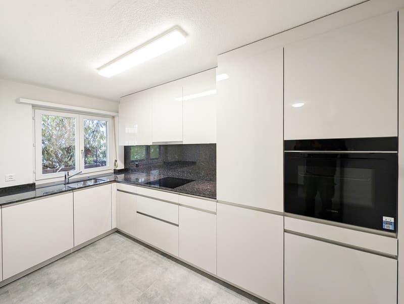 Umgebaute und sanierte 3.5 Zi. EG - Wohnung in Uster zu vermieten (1)