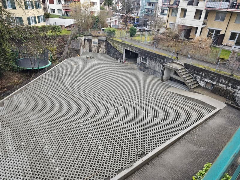 Parkplatz zur Miete in Wetzikon ZH – Usterstrasse 73 (1)
