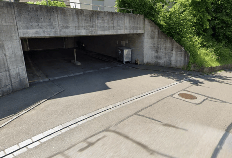 Tiefgaragenparkplatz zu vermieten (1)