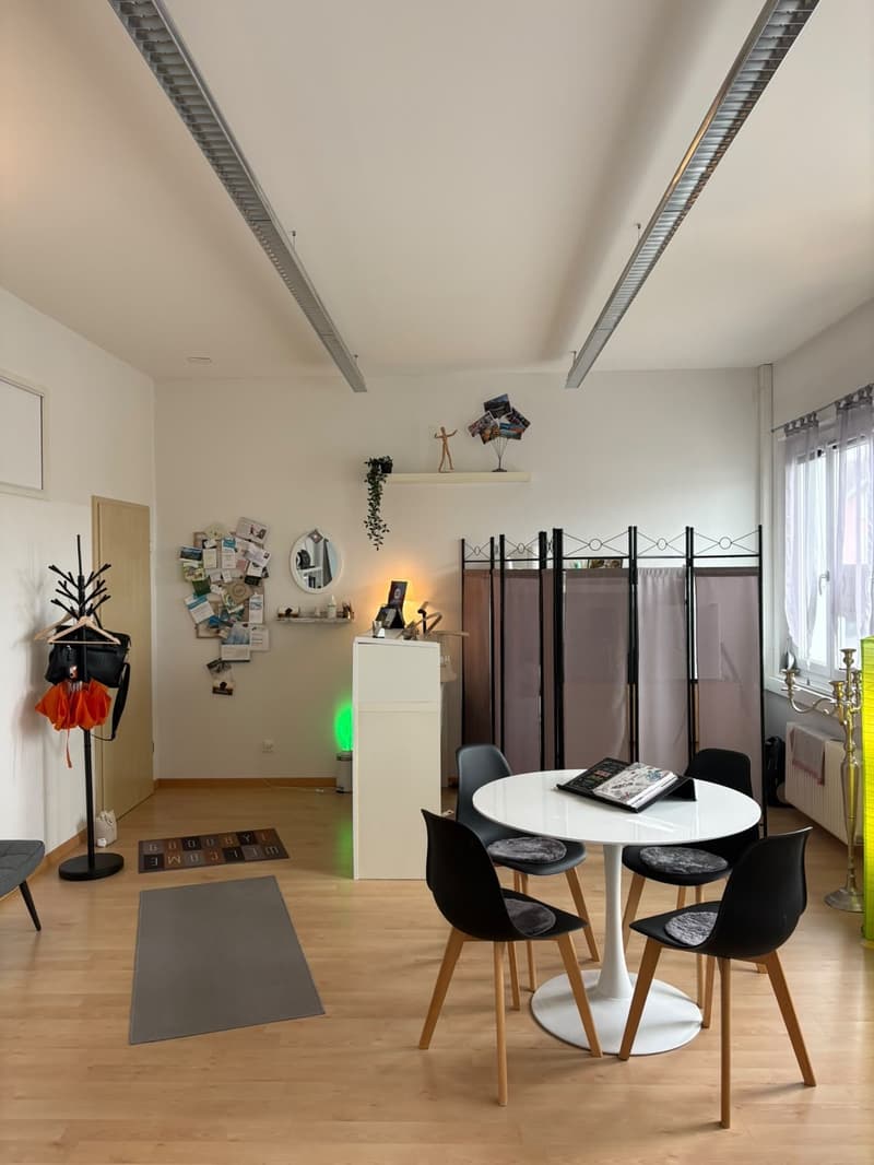 zu vermieten Gewerbefläche/Büro ca. 40m² (3)