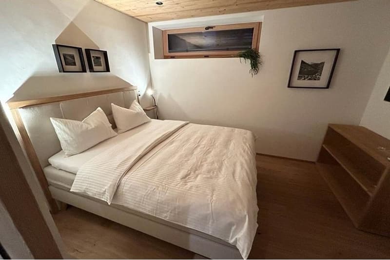 Location de grange à chèvres de 2,5 pièces à Goms (2)