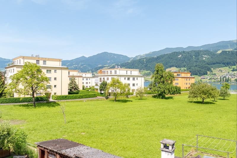 Appartamento nuovo di 4,5 locali con vista sul lago e le montagne (5)