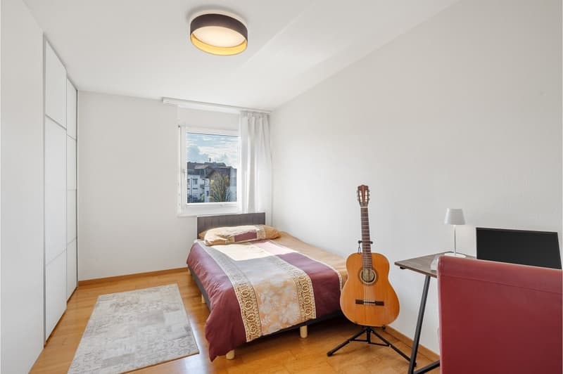 Traumhafte 4.5-Zimmer-Maisonette-Wohnung mit Terrasse, Bergblick und Hobbyraum in Holzhäusern (6)