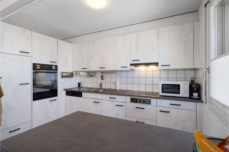 4.5-Zimmer-Wohnung mit gedecktem Balkon (2)