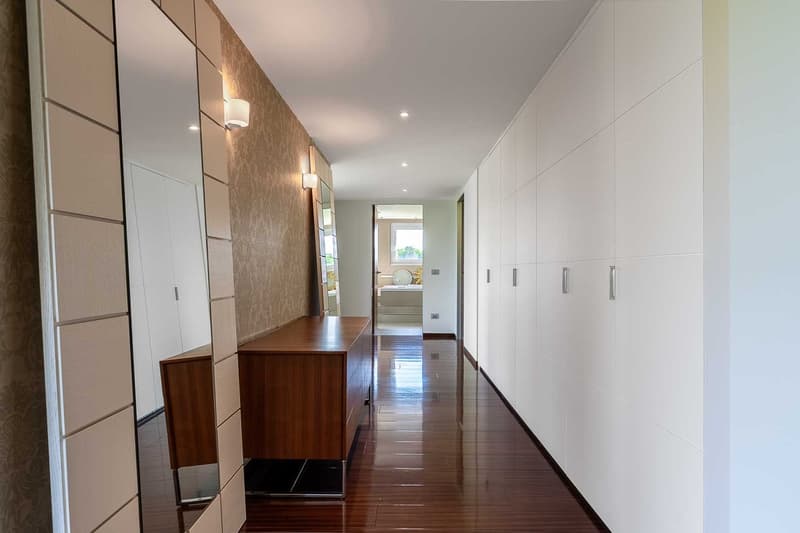 Luxueux appartement occupant l'entier de l'immeuble (7)
