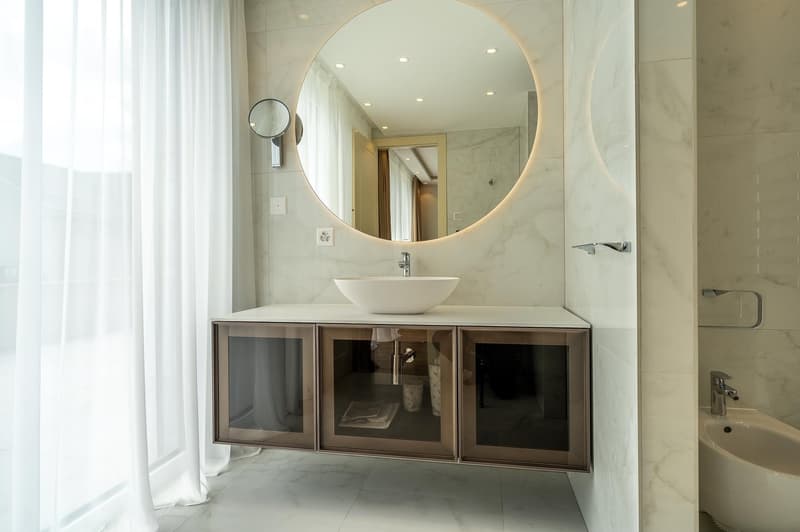 Grande villa contemporaine avec 5 chambres en suite (9)