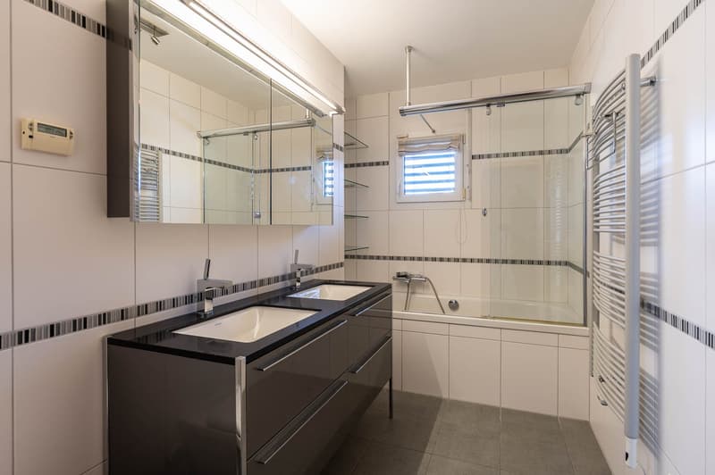 Magnifique appartement de 4,5 pièces à Mont-sur-Rolle (13)