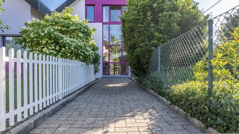 Villa contiguë en pignon avec jardin et piscine – Gland (VD) (17)