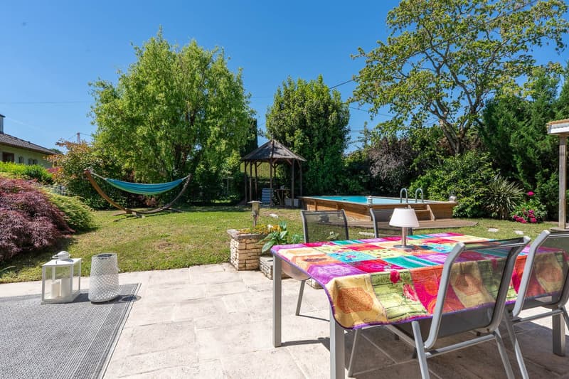 Villa contiguë en pignon avec jardin et piscine – Gland (VD) (4)