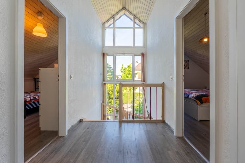 Villa contiguë en pignon avec jardin et piscine – Gland (VD) (10)