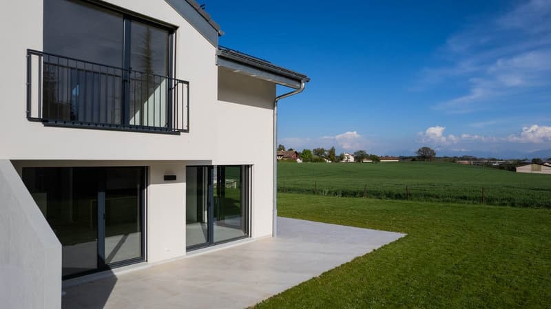 Maison mitoyenne avec 4 chambres, magnifique vue sur les champs et les Alpes (1)