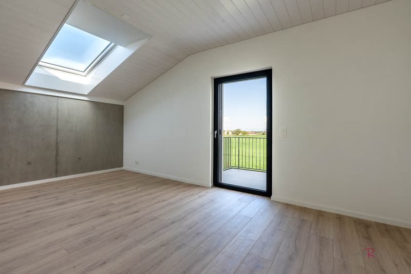 Maison mitoyenne avec 4 chambres, magnifique vue sur les champs et les Alpes (10)