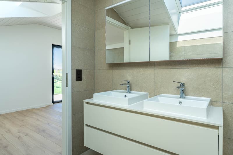 Maison mitoyenne avec 4 chambres, magnifique vue sur les champs et les Alpes (11)