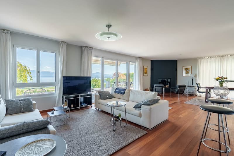 Charmant appartement de 3,5 pièces à Bursinel avec vue panoramique (5)