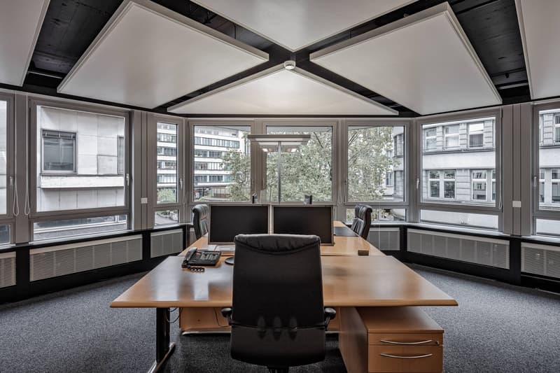 Vollausgebaute und gekühlte Büroflächen mitten im CBD (2)