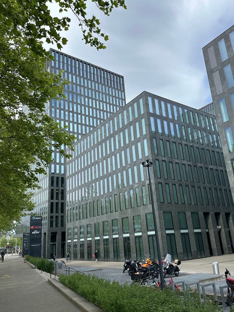 Hochwertig ausgebaute Büros direkt am Quadroplatz (1)