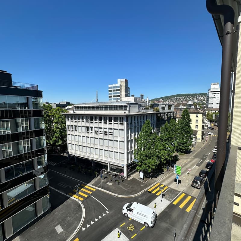 Modern ausgebaute Büros mit Terrassen (3)