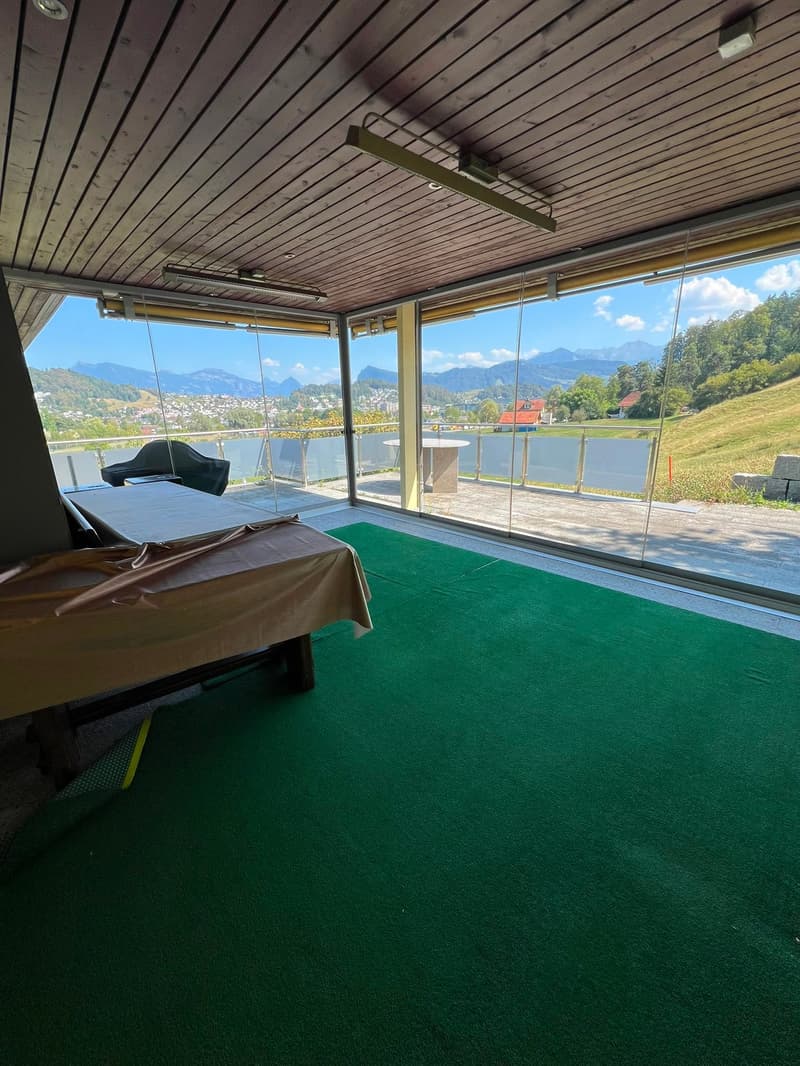 Grosszügiges 9.5-Zimmer-Einfamilienhaus in ruhiger Lage in Kriens (15)