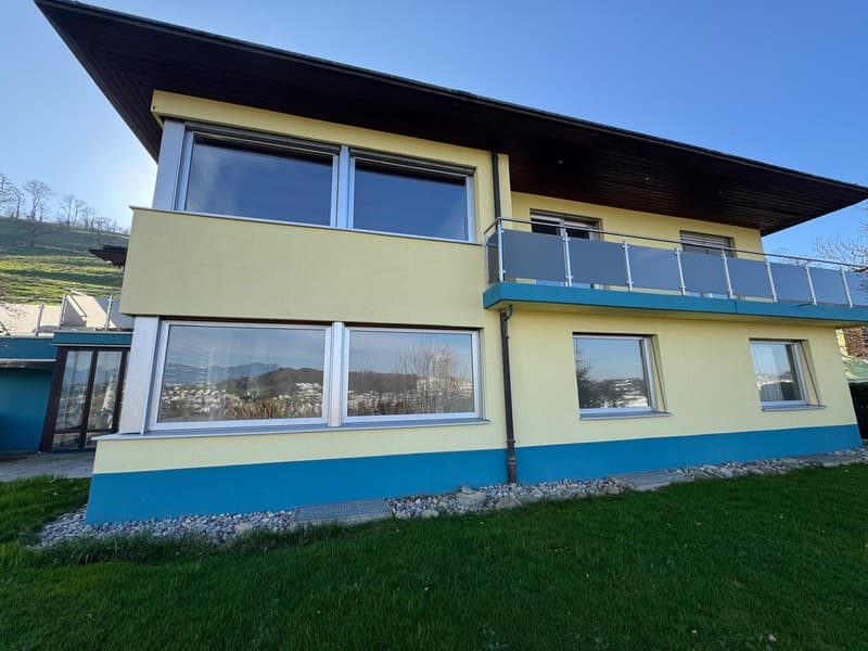 Grosszügiges 9.5-Zimmer-Einfamilienhaus in ruhiger Lage in Kriens (1)