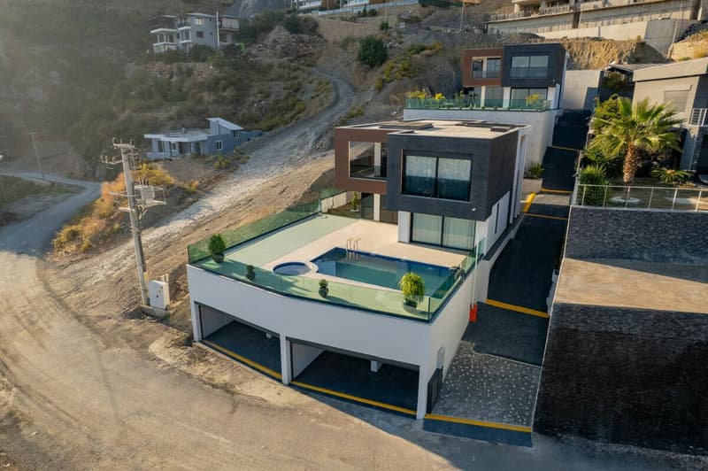 Architectural Designer Villa above the roofs of Alanya - extraordinary luxury with panoramic views (2)