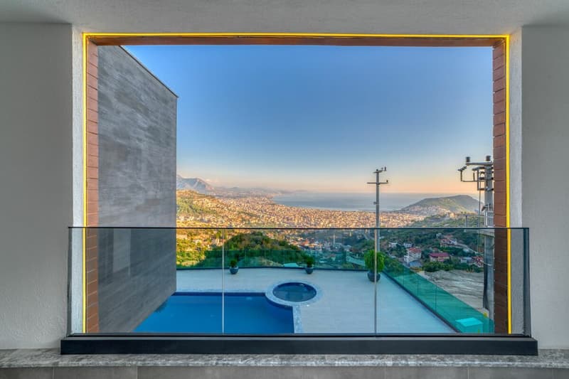 Architectural Designer Villa above the roofs of Alanya - extraordinary luxury with panoramic views (21)