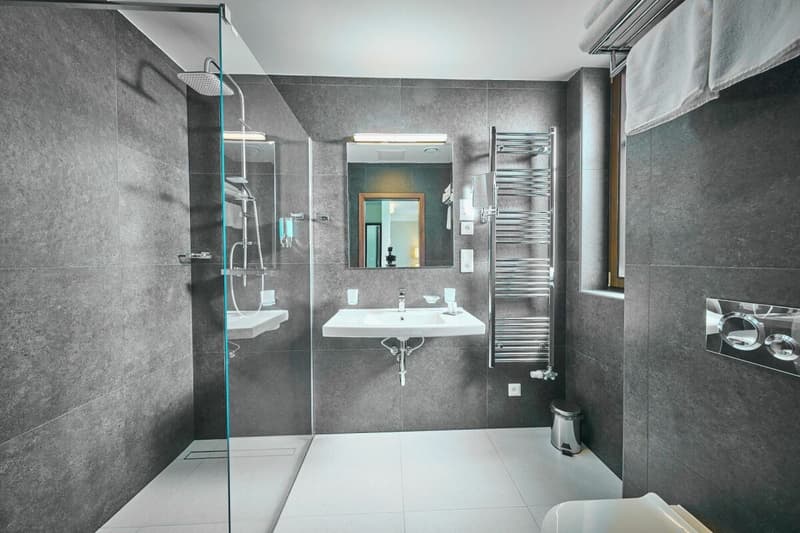 4-STAR HOTEL RESORT WITH TENNIS FACILITIES (6)