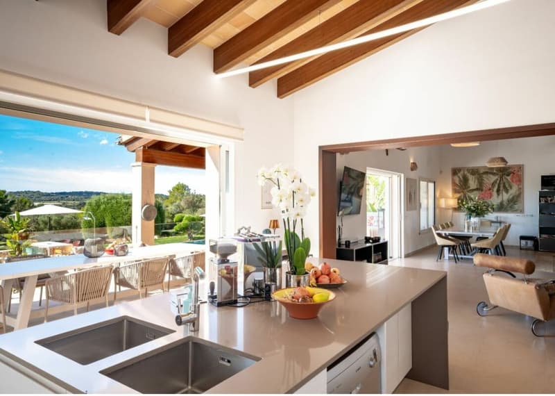 EXCLUSIVE LUXURY FINCA WITH INFINITY POOL & MAXIMUM PRIVACY (6)