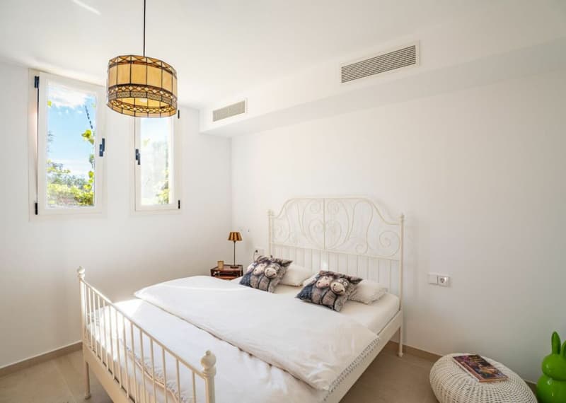 EXCLUSIVE LUXURY FINCA WITH INFINITY POOL & MAXIMUM PRIVACY (9)