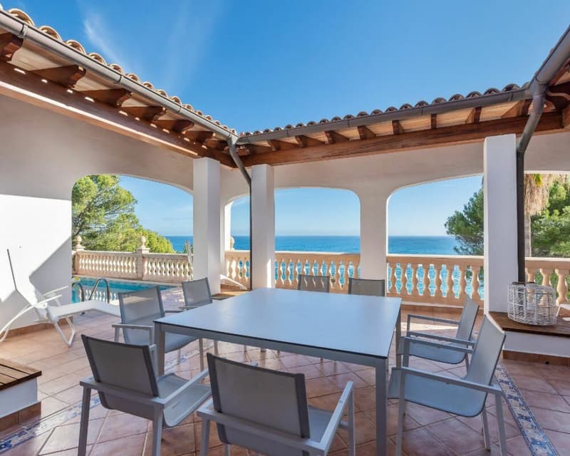 LUXURY VILLA WITH BREATHTAKING SEA VIEW ON MALLORCA (8)