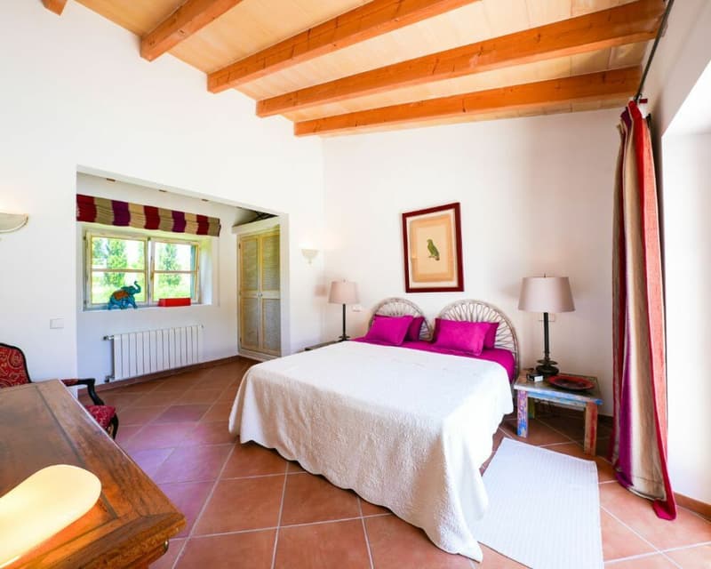 EXCLUSIVE MALLORCA FINCA WITH POOL, ROOF TERRACE AND ABSOLUTE PRIVACY NEAR ARTÀ (14)