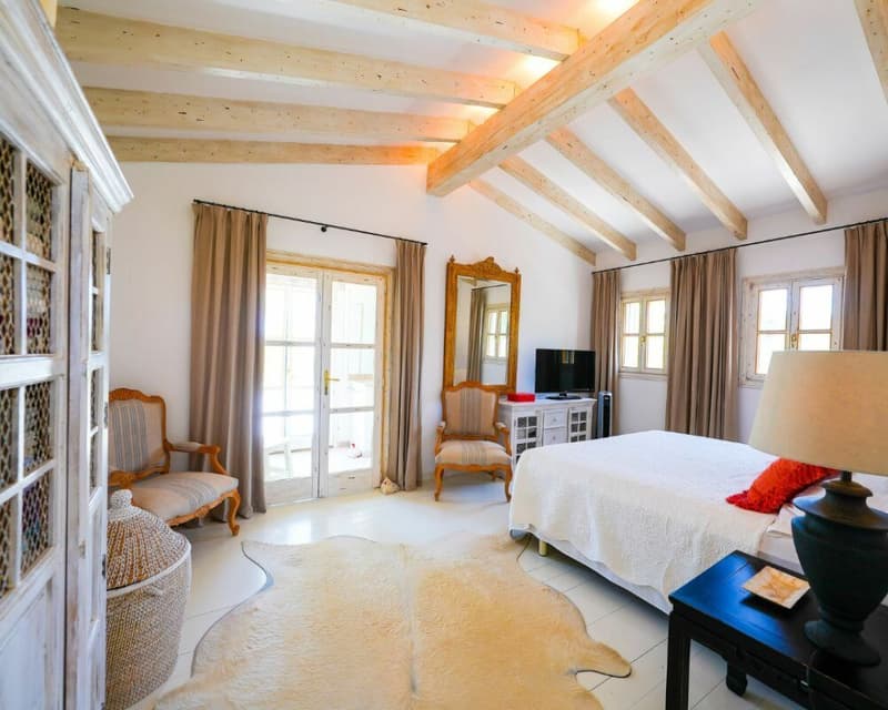 EXCLUSIVE MALLORCA FINCA WITH POOL, ROOF TERRACE AND ABSOLUTE PRIVACY NEAR ARTÀ (18)