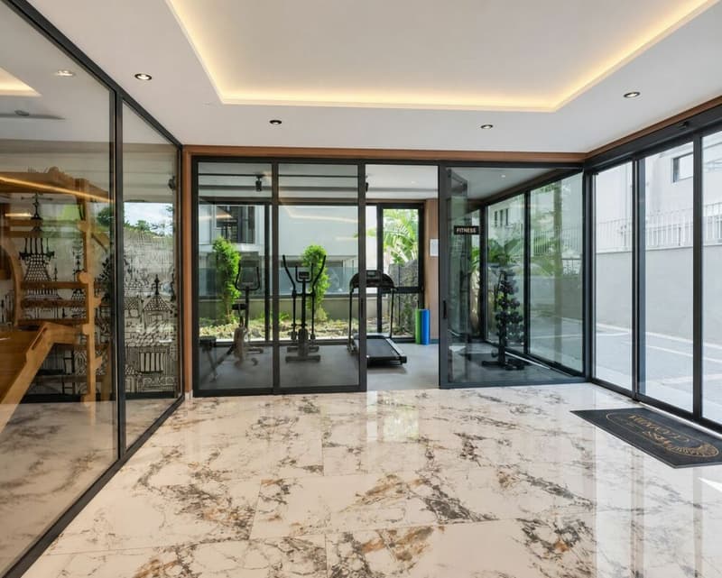 Modern Elegance Just a Few Steps from Cleopatra Beach (14)