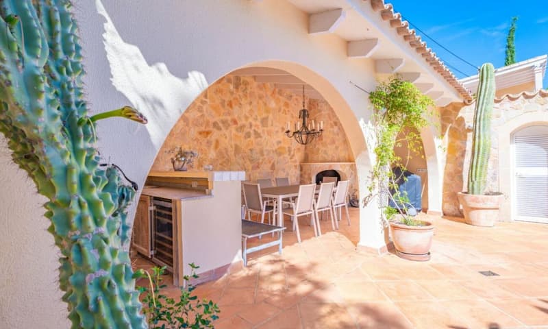 VILLA IN TRAUMLAGE AUF MALLORCA MIT PANORAMA-MEERBLICK (28)