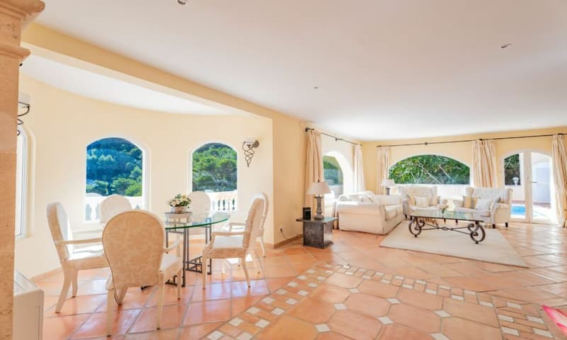 VILLA IN TRAUMLAGE AUF MALLORCA MIT PANORAMA-MEERBLICK (17)