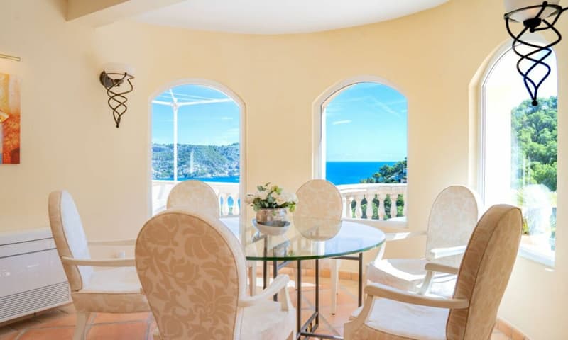 VILLA IN TRAUMLAGE AUF MALLORCA MIT PANORAMA-MEERBLICK (6)