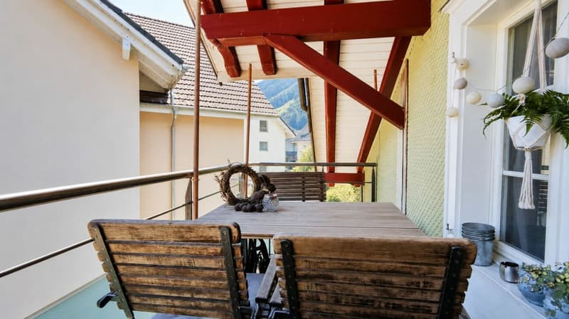 GROSSZÜGIGE DACHWOHNUNG MIT BERGBLICK (5)