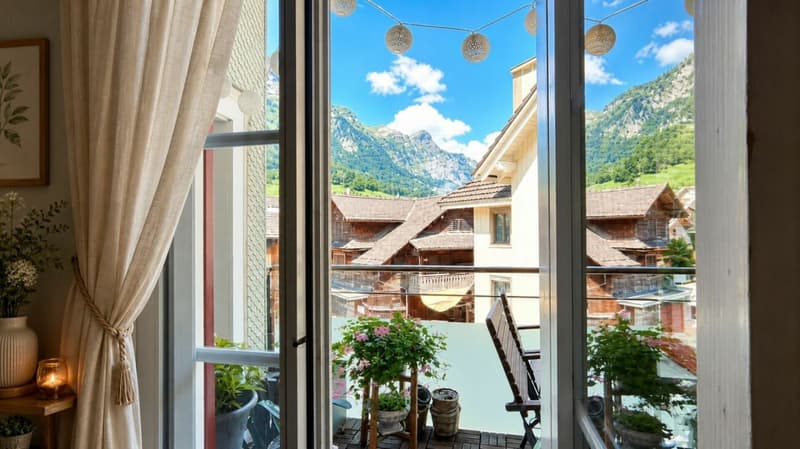 GROSSZÜGIGE DACHWOHNUNG MIT BERGBLICK (3)