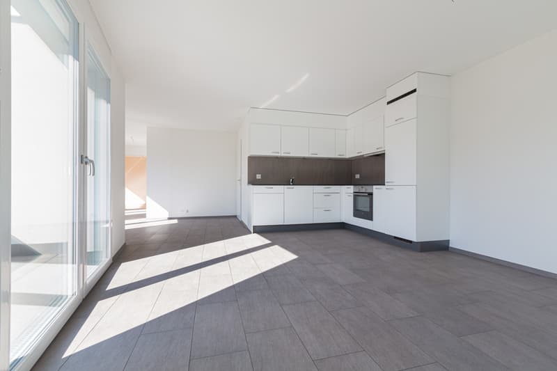 Wunderschöne 3.5-Zimmer-Wohnung mit grossem Balkon (5)