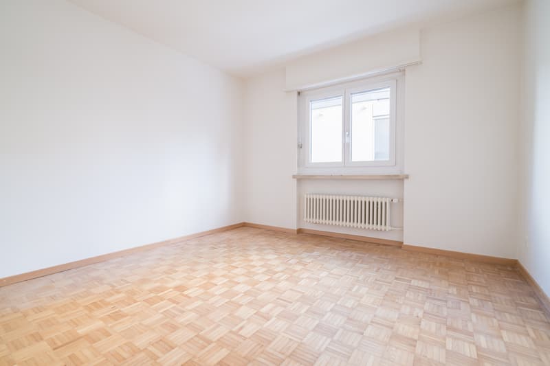 Zentrale schöne 3-Zimmer Wohnung zur Verfügung (6)
