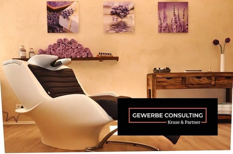 Bezirk Hinwil: Neu renovierter Coiffeursalon mitten im Stadtzentrum (GCB101132) (1)