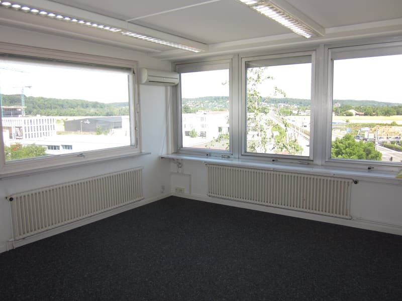 1-Zimmer-Büro oder Lager an zentraler Lage (2)