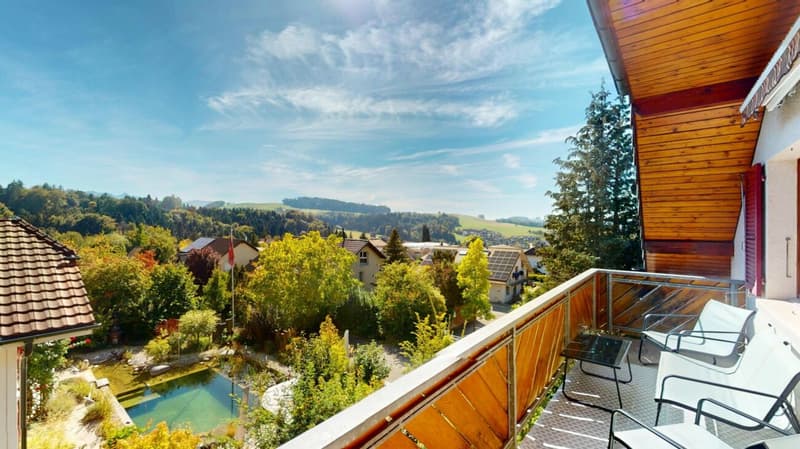Das Generationen-Haus mit zwei Wohnungen, Garten und Carport (1)