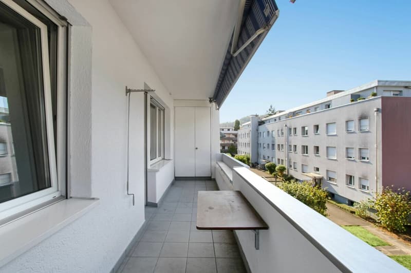 Eigentumswohnung mit Balkon und Weitsicht in Pratteln (3)