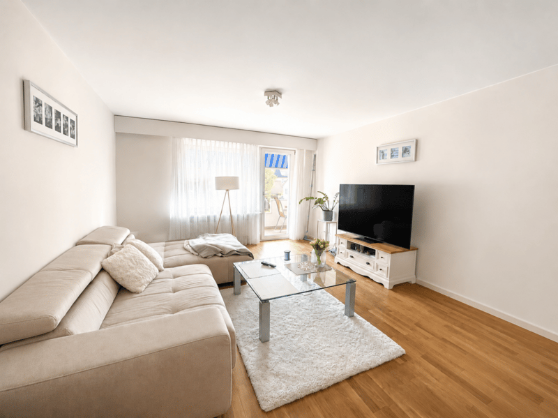 Eigentumswohnung mit Balkon und Weitsicht in Pratteln (1)
