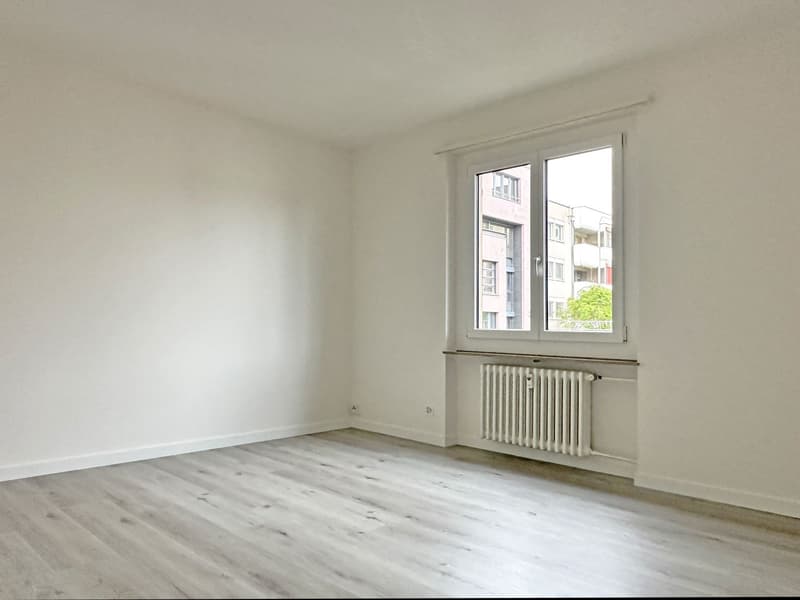 ZENTRAL GELEGENE, ERNEUERTE 1-ZIMMER-WOHNUNG AN DER BIRS (2)