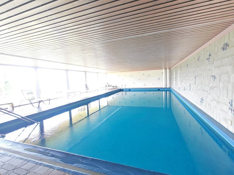 Eigener Indoorpool