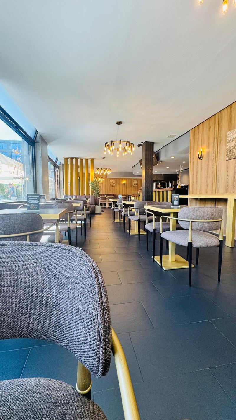 Modernes Café/Restaurant-Lokal am Rapidplatz in Dietikon – 150 m², sofort verfügbar (3)